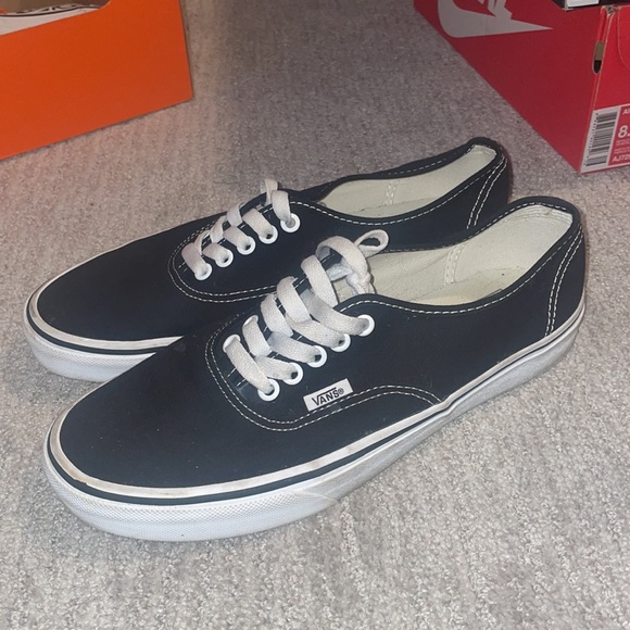 Mens Vans sneaker Size 8.5 - Picture 4 of 6
